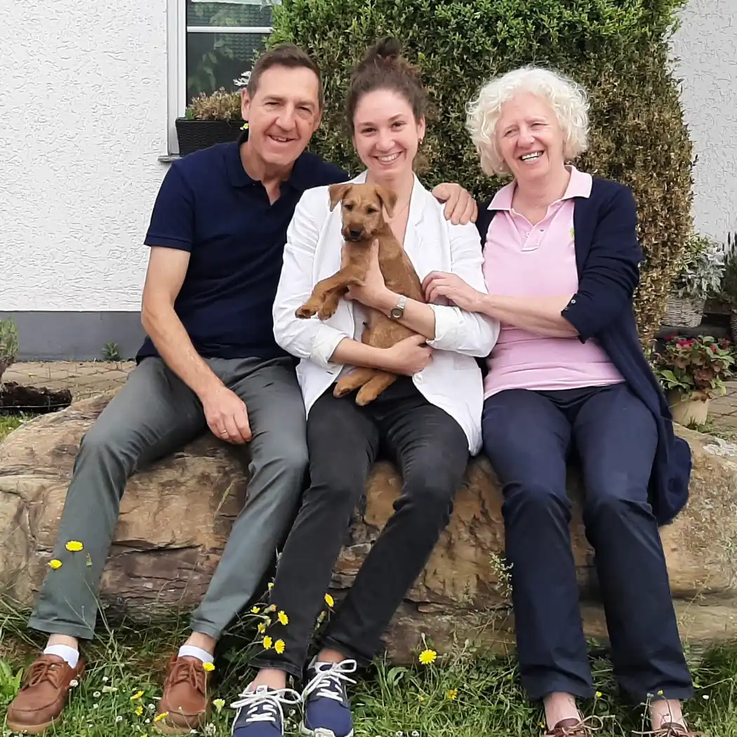 Irish Terrier Tristan auf dem Weg in sein neues Zuhause